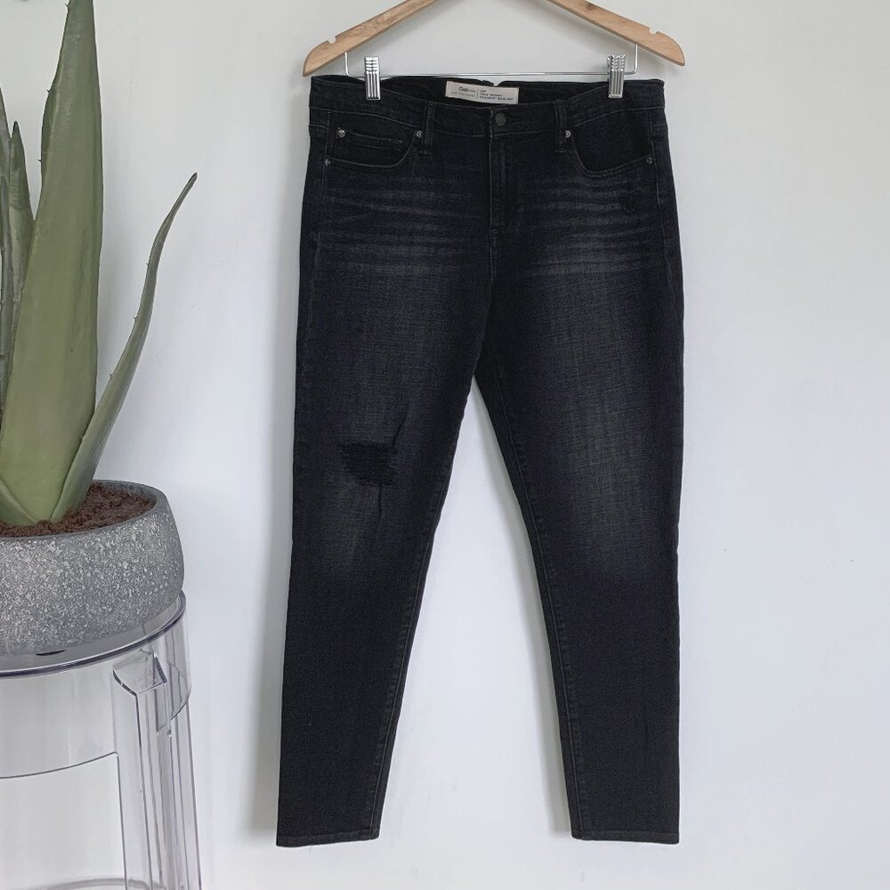 Gap True Skinny Destroy / Distressed black jeans Size 32 / 14 Reg